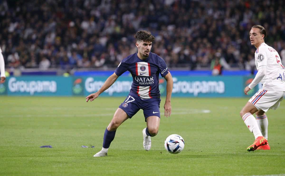 首场赛事即 首场赛事即